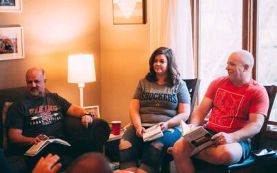 An In-Person Book Club – 4 Reasons You Should Join One