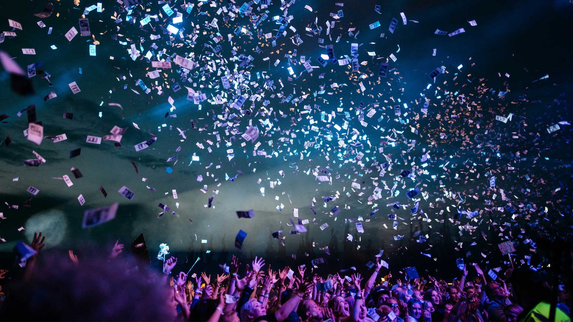 Confetti01 Photo of cultural celebration with confetti for blog post “📚 What to Read Next — A Guide to Finding Stories That Actually Stay With You.’ Photo by Pablo Heimplatz on Unsplash